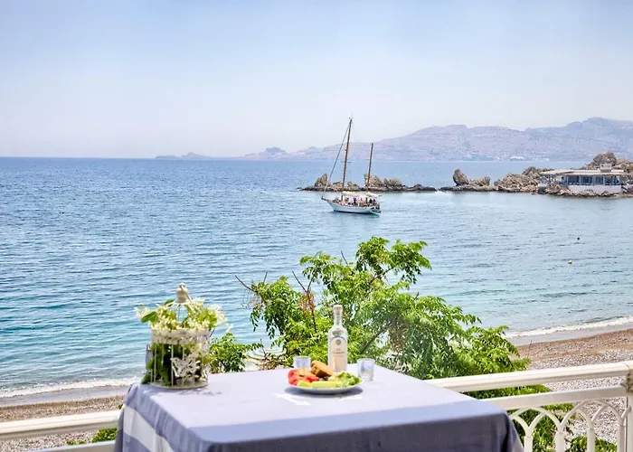Chara\'S Sea View House